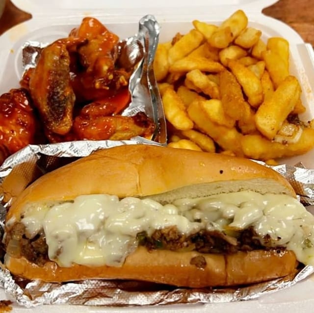 Beef Philly Cheese Steak 6 Wings & 1 Side