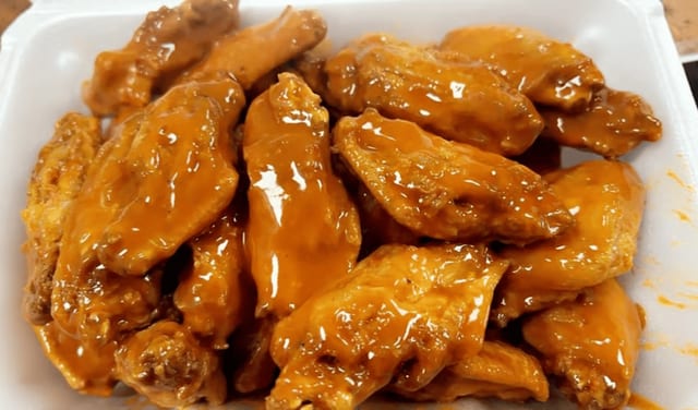 10Pc Wings & 1 Side.
